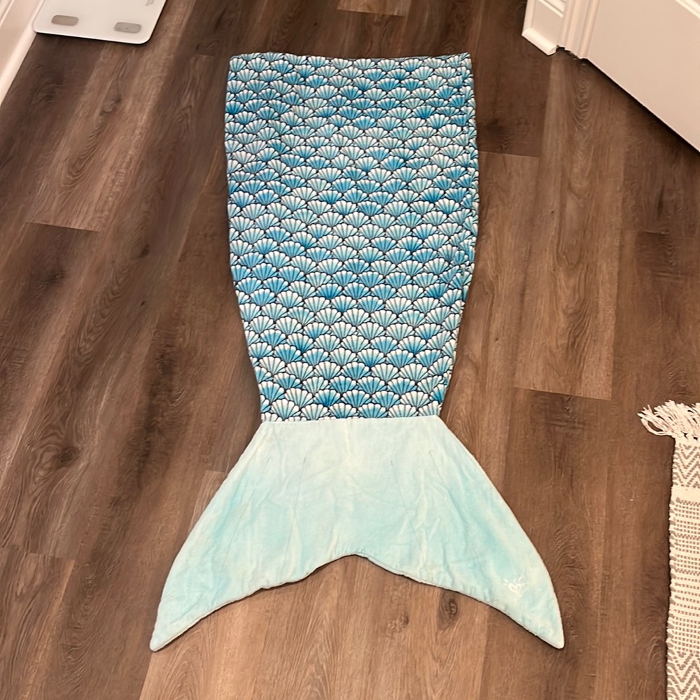 Huge mermaid towel